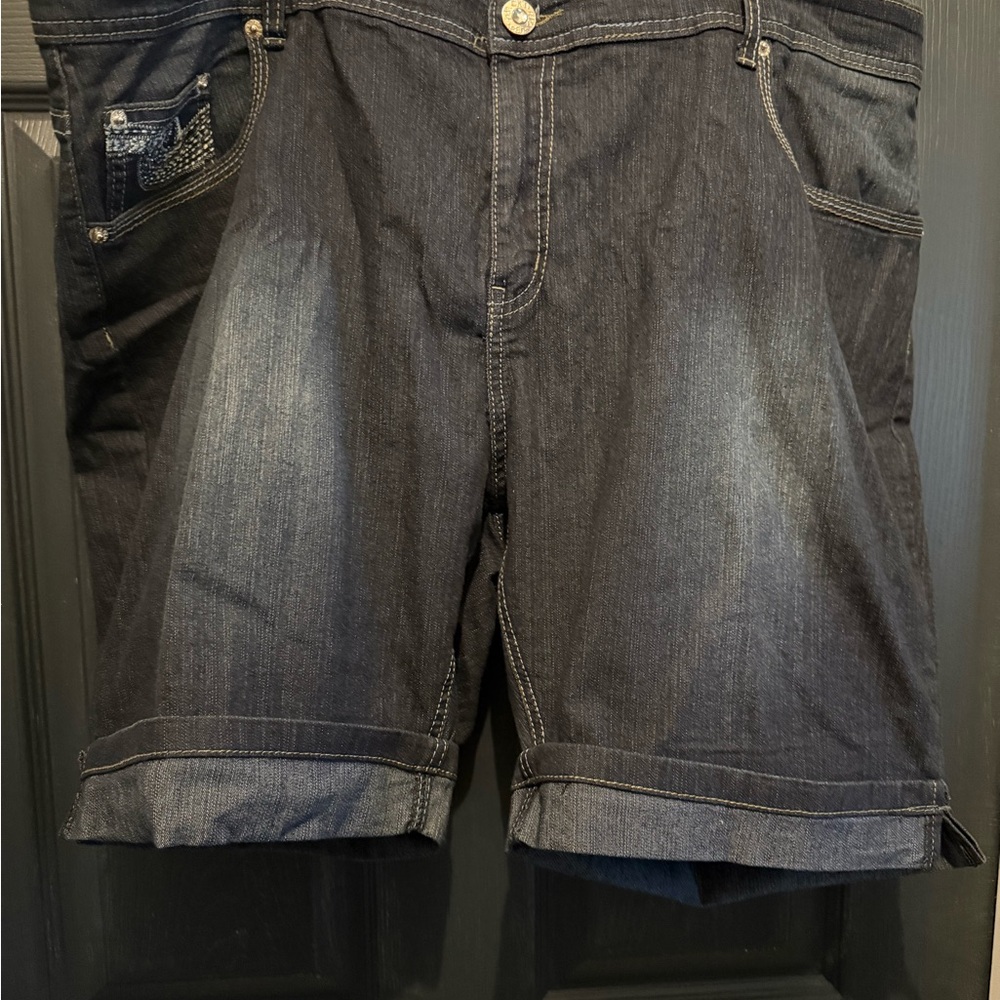 Women’s Denim Shorts - Black Size 24W